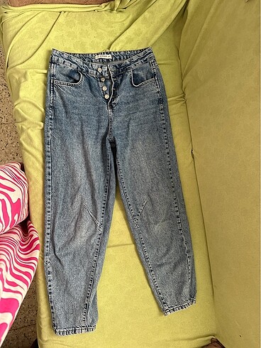 Mom Jean