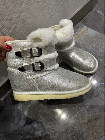 Ugg Tüylü bot
