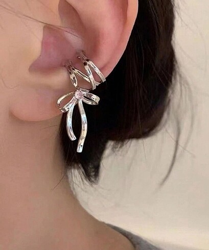 KURDELE KÜPE EARCUFF GÜMÜŞ