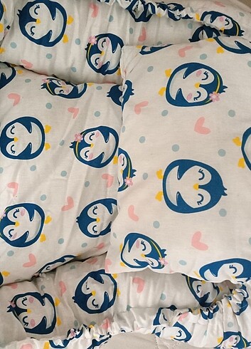 Hiç kullanılmamıştır. Babynest bebek yatağı. Yastıklıdır.