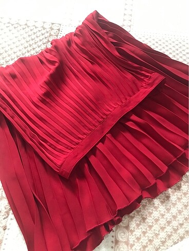 34 Beden bordo Renk H&M kırmızı SATILDI