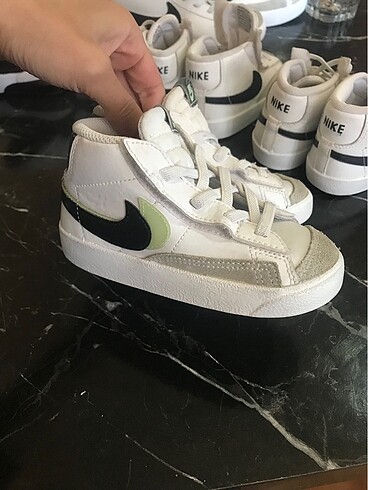 Nike Nike mid blazer 25 no