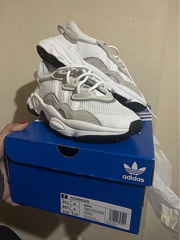 36,5 Beden beyaz Renk Adidas ozwegoo 36,5 no.