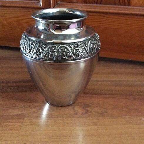 Gümüş kaplama vazo