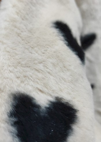 Kız Çocuk Gri Kalp Desenli Kürklü Ceket - Görsel 4