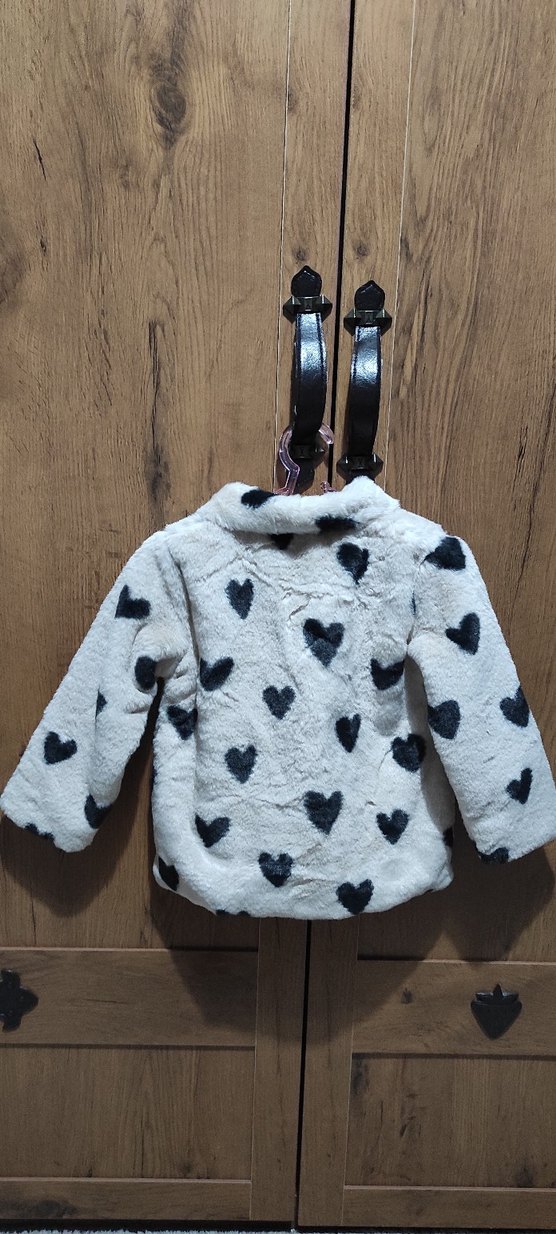 Kız Çocuk Gri Kalp Desenli Kürklü Ceket - Görsel 2