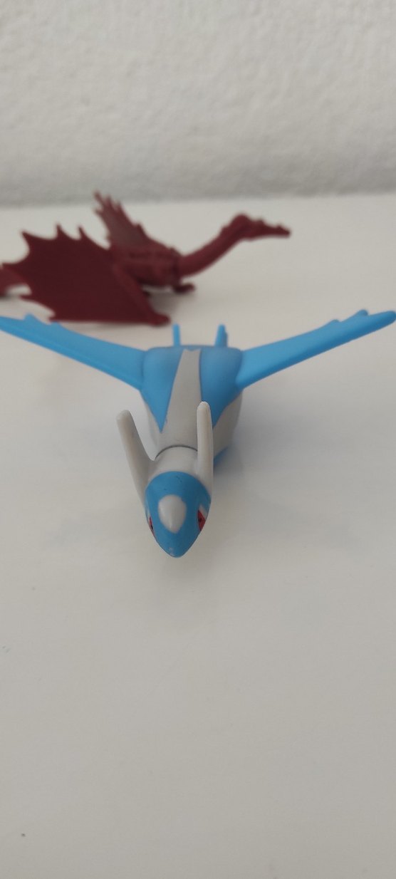 Renkli Mavi Uçak ve Kırmızı Ejderha Figürleri - Görsel 5