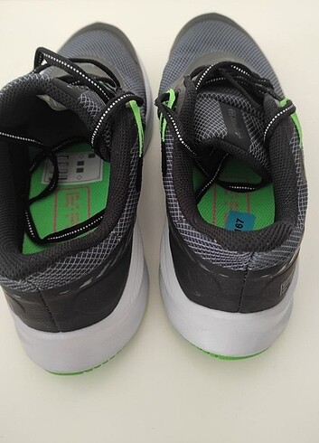42 Beden Nike spor ayakkabı 