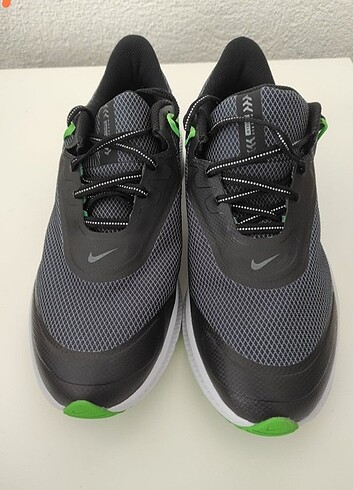 42 Beden siyah Renk Nike spor ayakkabı 
