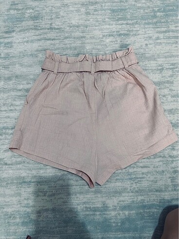 34 Beden ten rengi Renk H&M Kadın Şort
