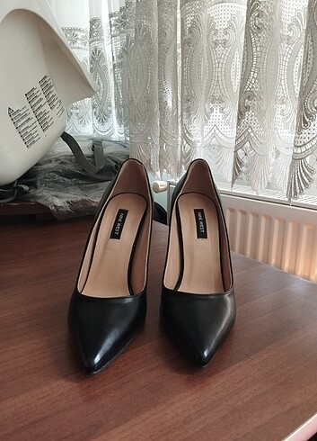 Nine West stiletto