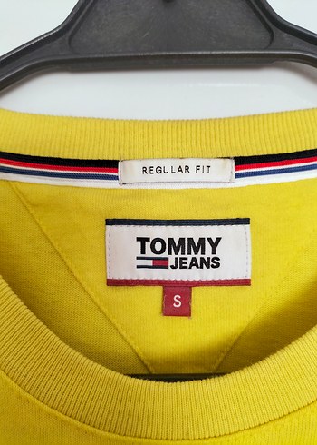 Tommy Hilfiger Tommy Jeans Sarı Baskılı Erkek Tişört