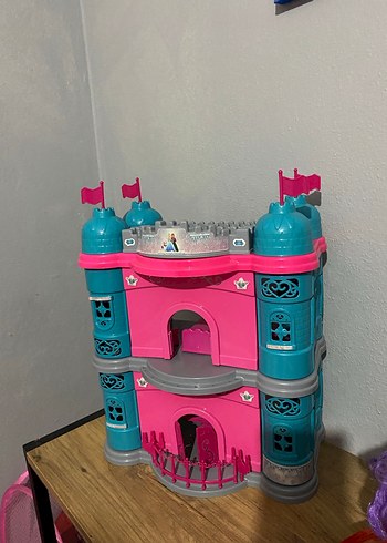 Elsa şato Renkli Pembe Kale Oyuncak - Görsel 2