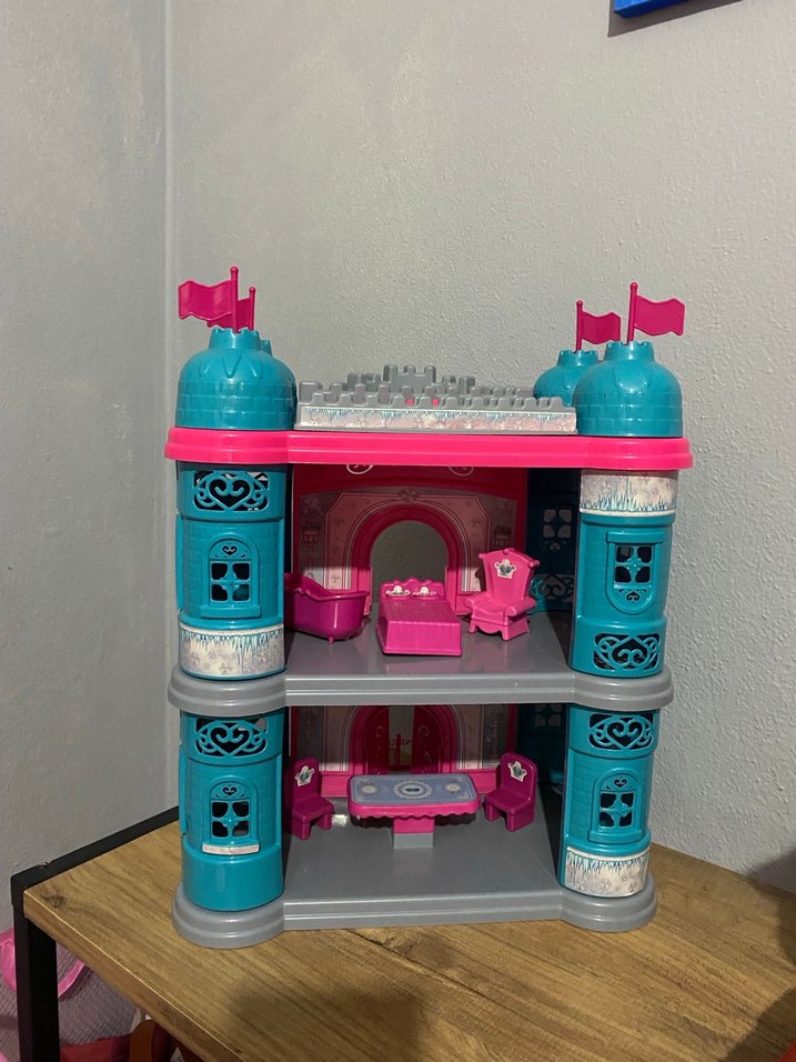 Elsa şato Renkli Pembe Kale Oyuncak - Görsel 3
