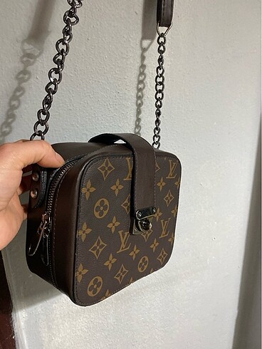 Acı kahve çapraz çanta louis vuitton