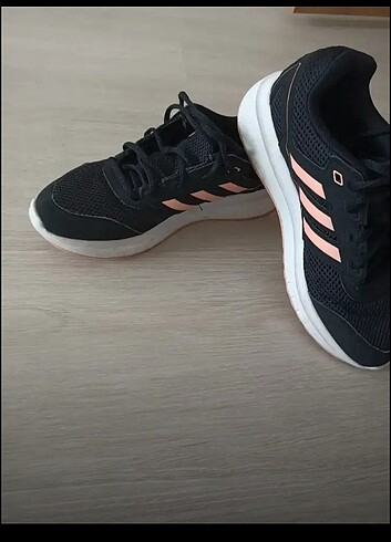 Adidas ayakkabı 