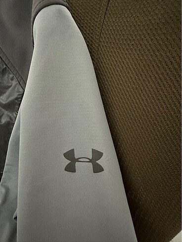 m Beden Under armour kapsonlu