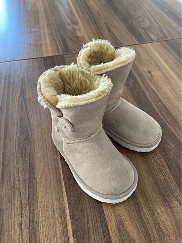 Ugg ayakkabı
