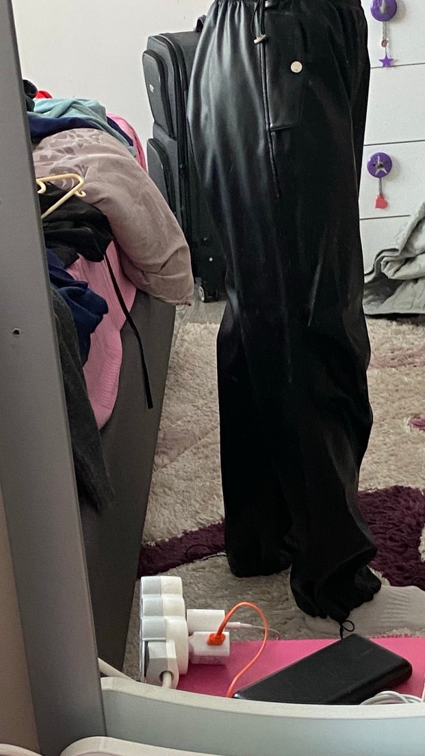 Kadın siyah deri yelekli pantolonun içi şardonlu ikili takım - Görsel 3