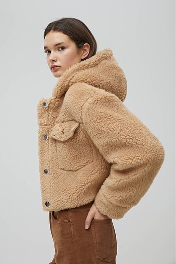 m Beden camel Renk Pull And Bear Kapüşollu Kürklü Crop Ceket