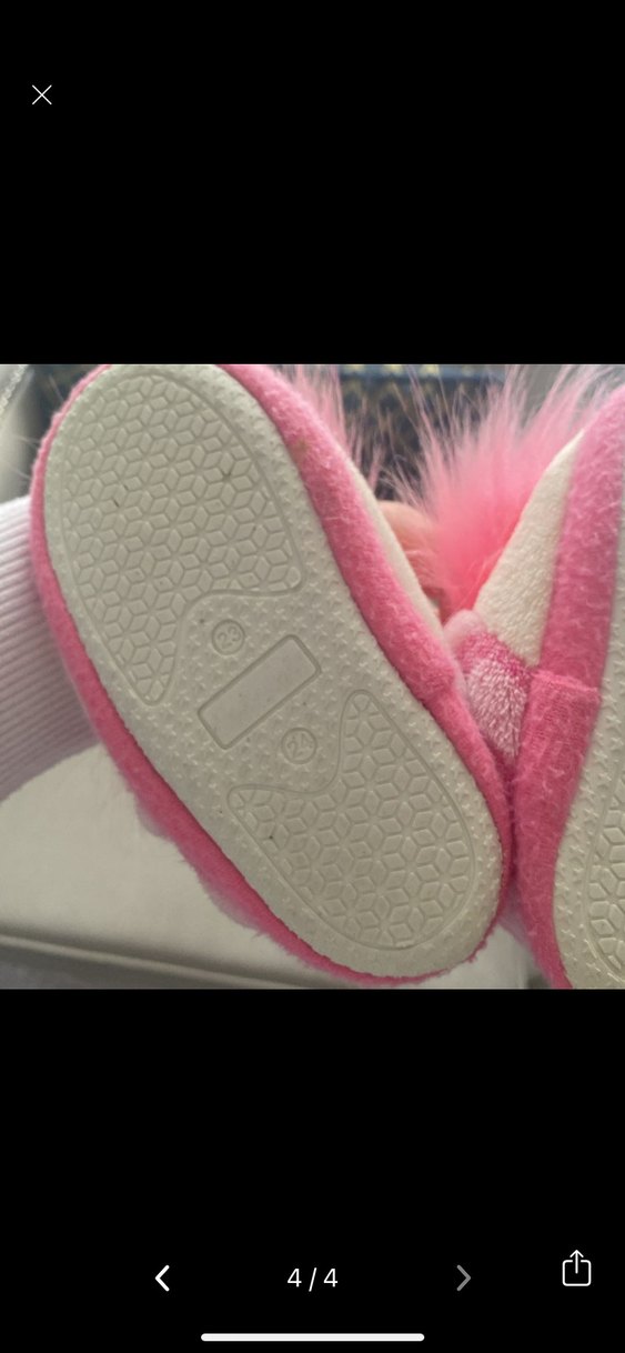 Kızlar için Pembe Kürklü Punk Tarzı Terlik - Görsel 4