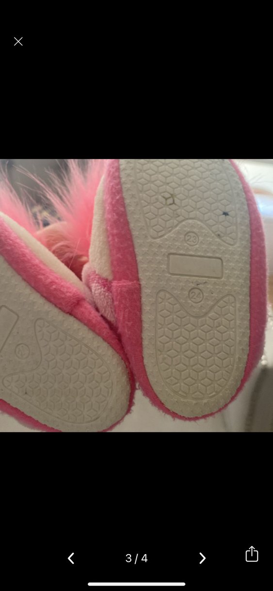 Kızlar için Pembe Kürklü Punk Tarzı Terlik - Görsel 3