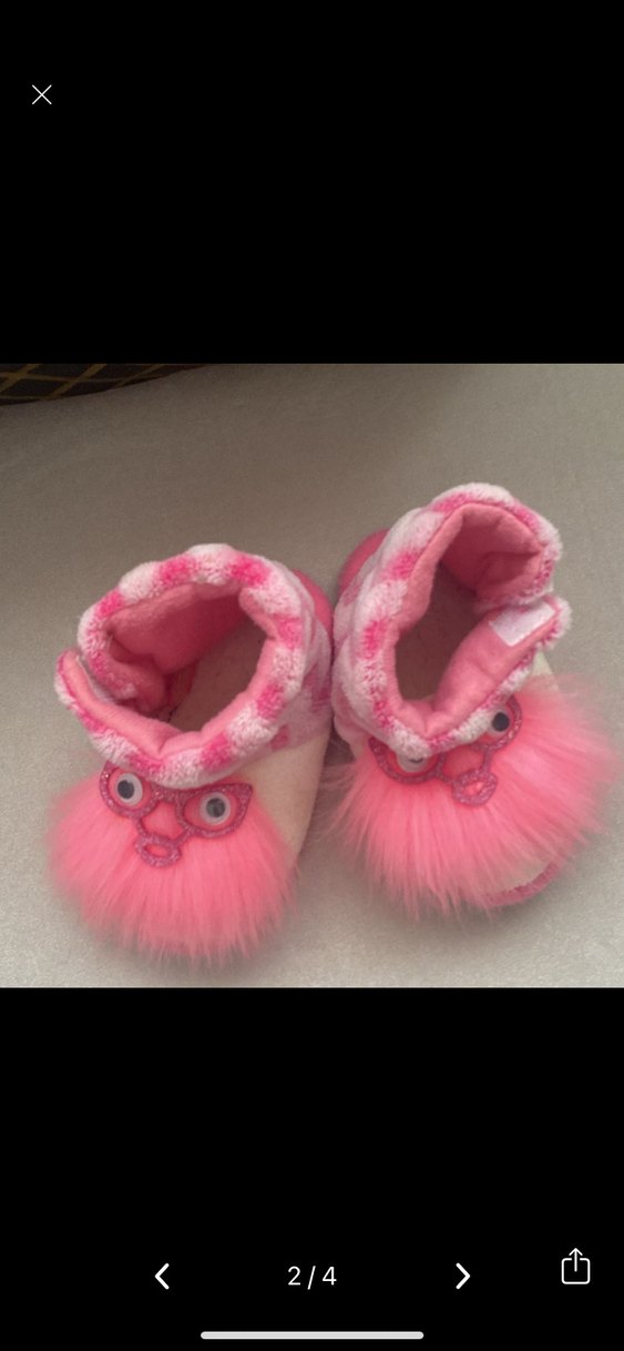 Kızlar için Pembe Kürklü Punk Tarzı Terlik - Görsel 2