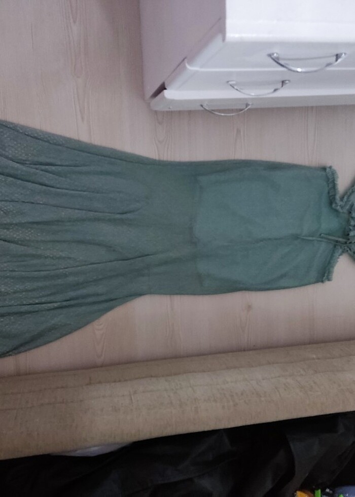 YEŞİL ELBİSE - Görsel 3