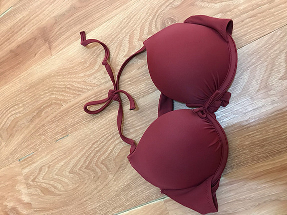 Penti bikini üstü