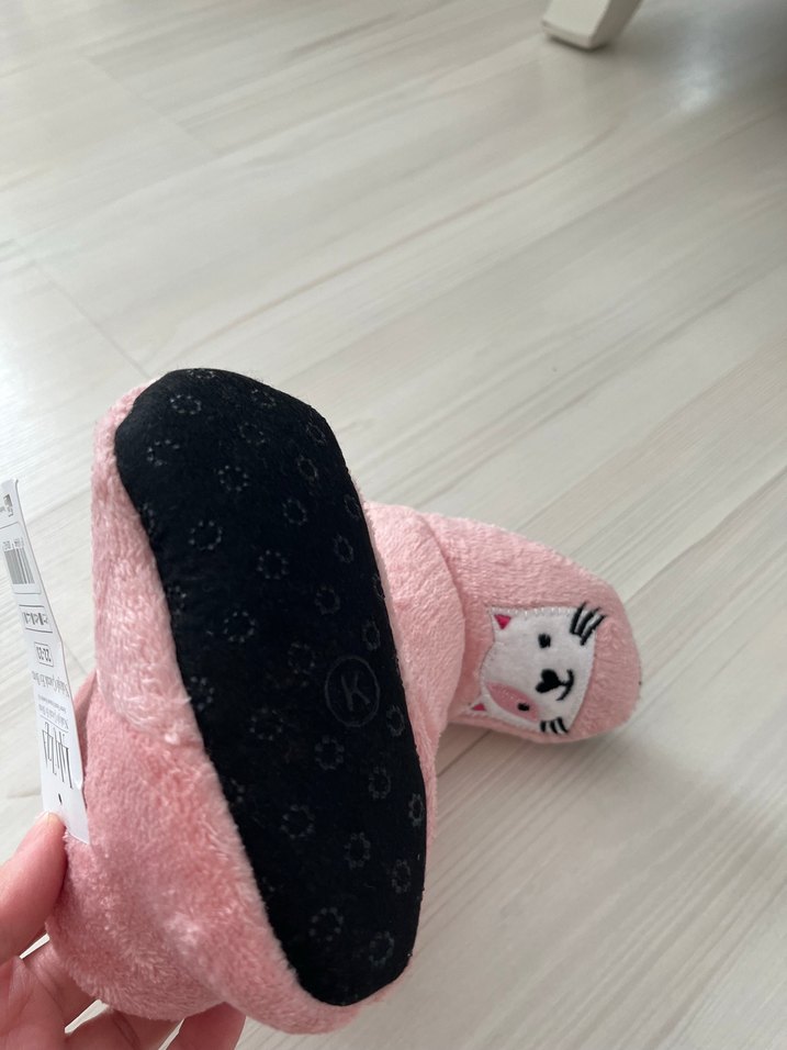 Kız Çocuk Pembe Nakışlı Sıcak Ev Terliği - Görsel 3