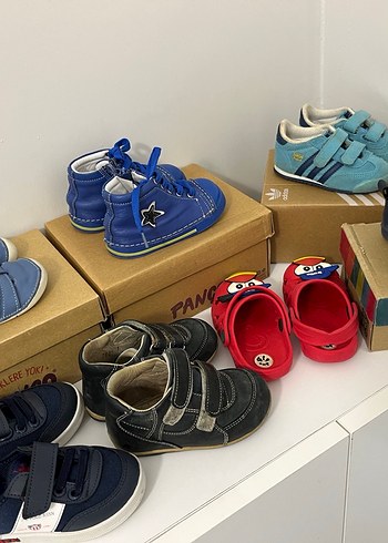 Erkek Çocuk Renkli Cırtcırtlı Spor Ayakkabılar - Görsel 2