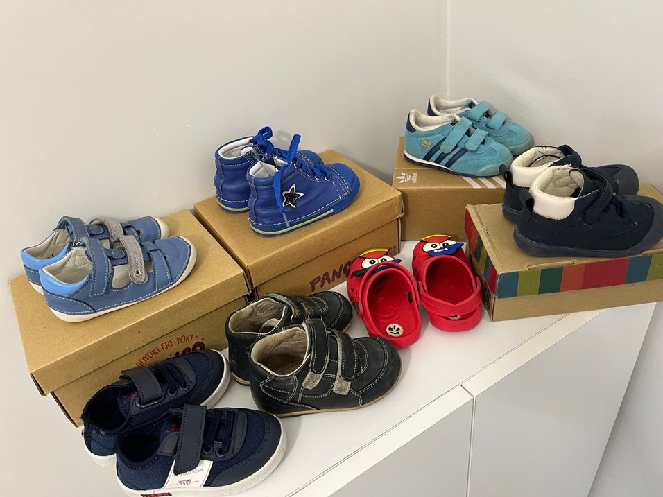 Erkek Çocuk Renkli Cırtcırtlı Spor Ayakkabılar - Görsel 2