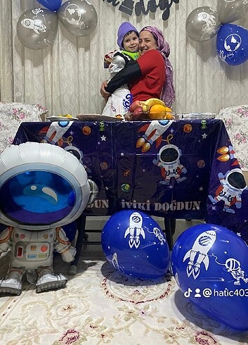 Sadece robot balon yok hepsi 150 elbisede dahil