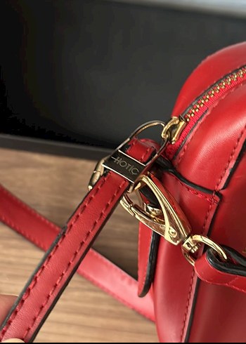 Hotiç Kırmızı Nakışlı Deri Kadın Çanta - Görsel 3