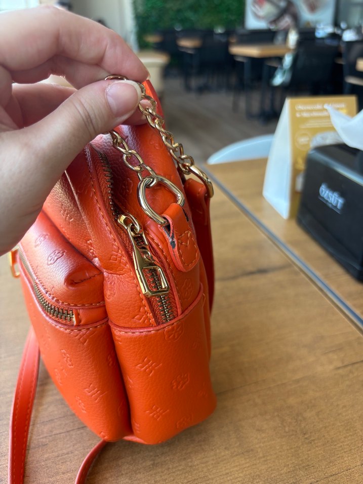 Turuncu Nakışlı Deri Kadın Sırt Çantası - Görsel 4