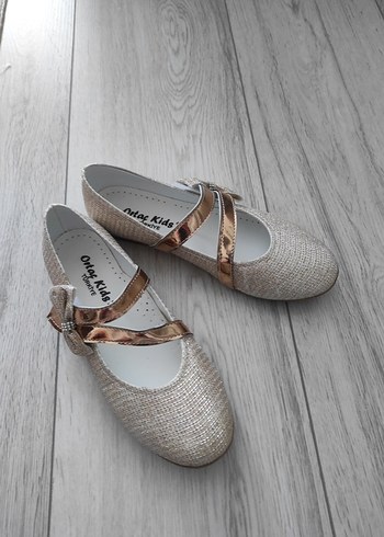 Kız Çocuk Bej Tokalı Babet Ayakkabı - Görsel 3