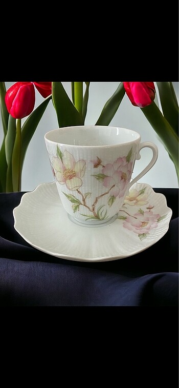 Fransız antika Limoges damgalı çay fincanı .