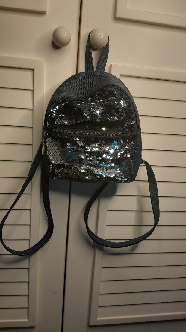 Gri Payetli Kadın Sırt Çantası - Görsel 3