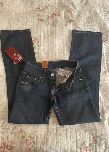 Levis Levis 787 bayan jean