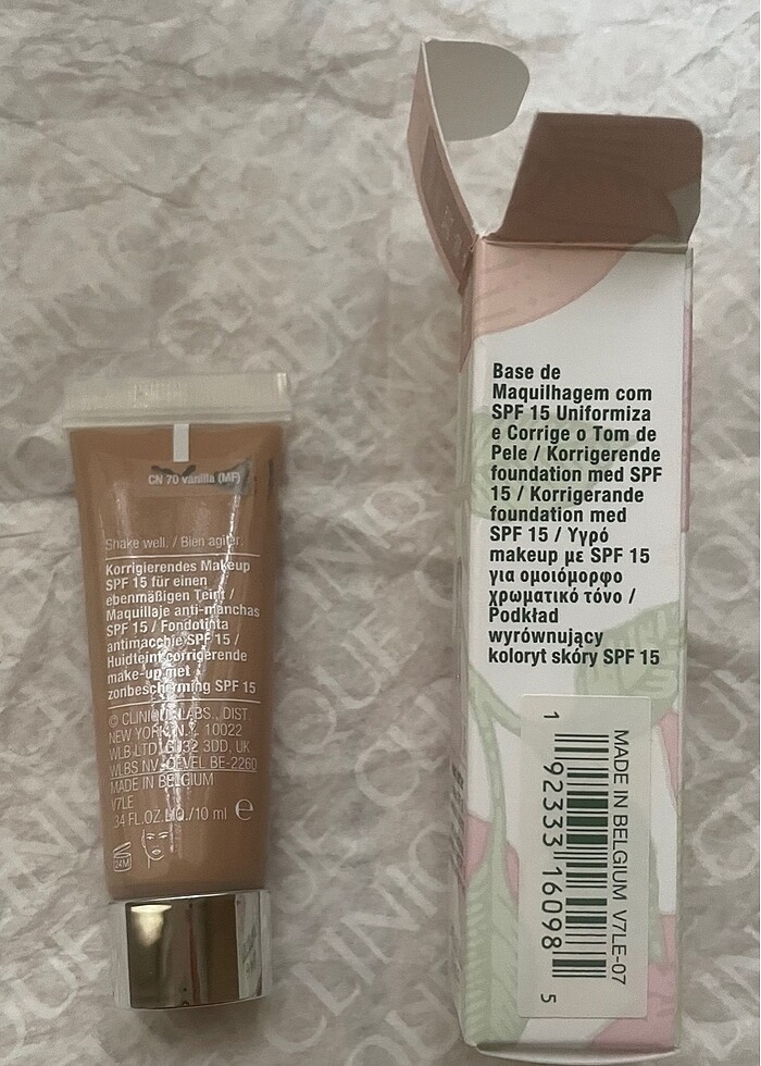 Clinique fondöten 10 ml - Görsel 3