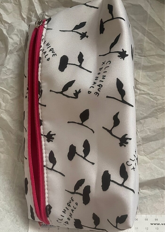 Clinique makyaj çantası - Görsel 5