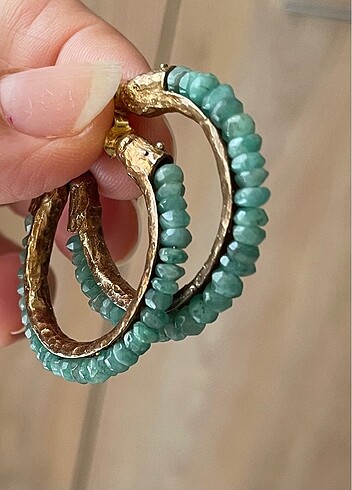 Beden Zümrüt taşlı gümüş tasarım küpe yüzük seti