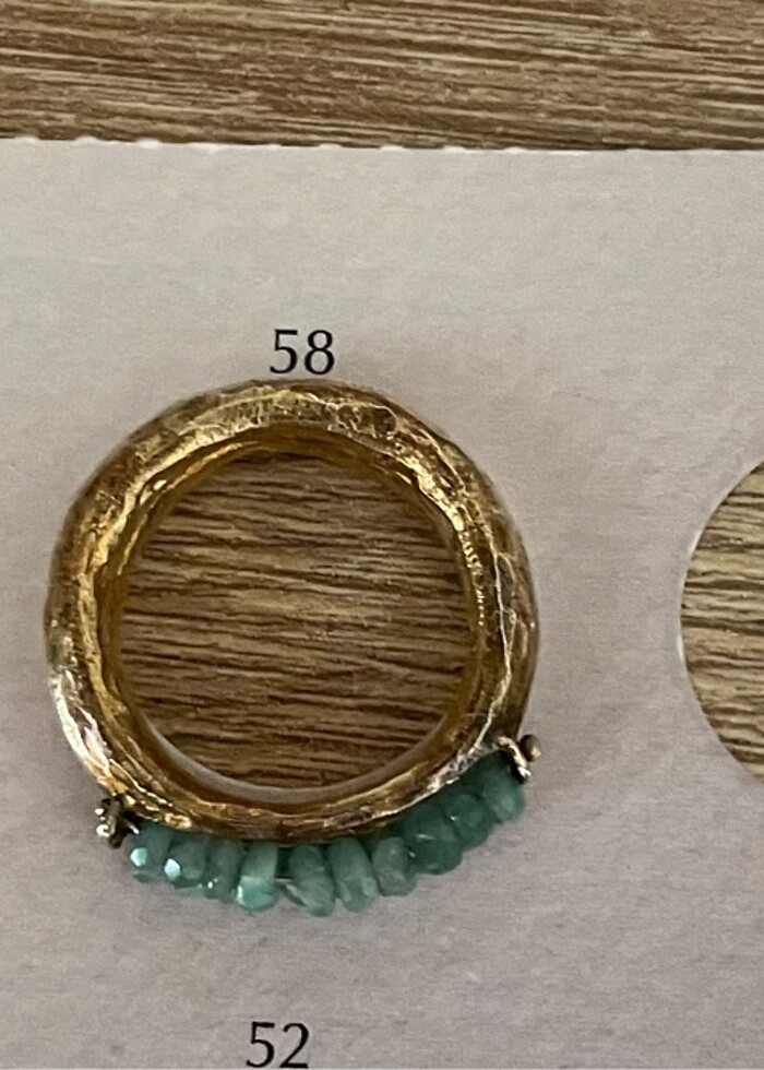 Zümrüt taşlı gümüş tasarım küpe yüzük seti - Görsel 5