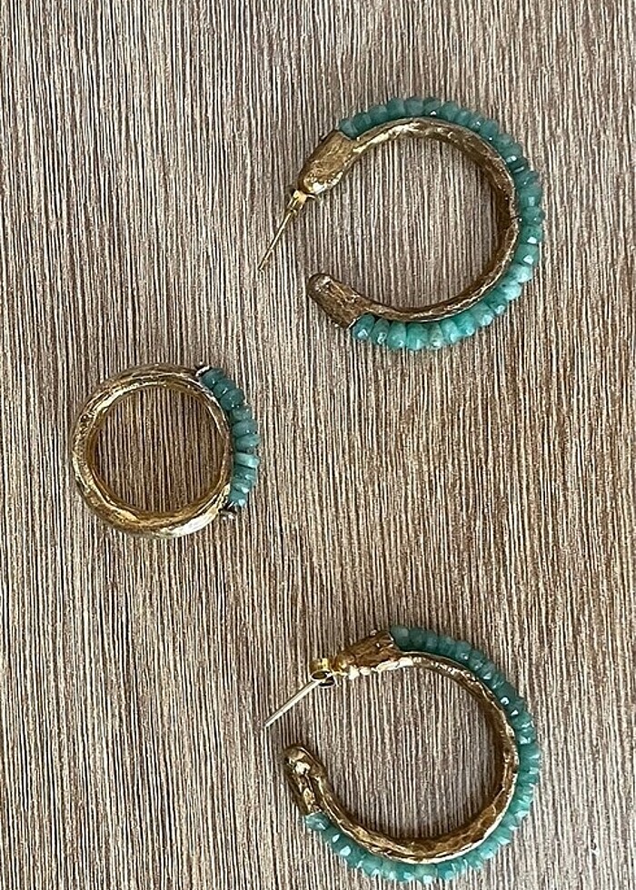 Zümrüt taşlı gümüş tasarım küpe yüzük seti - Görsel 2