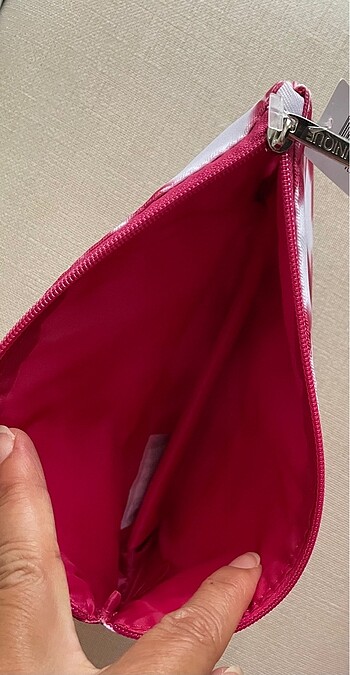 Clinique makyaj çantası - Görsel 3