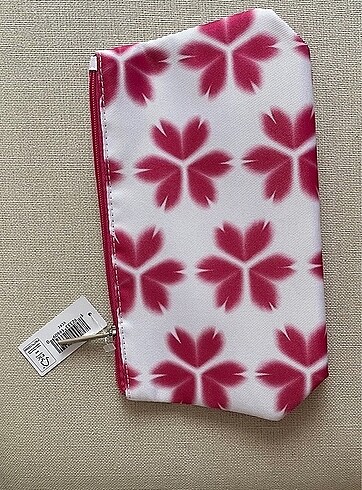 Clinique makyaj çantası - Görsel 2