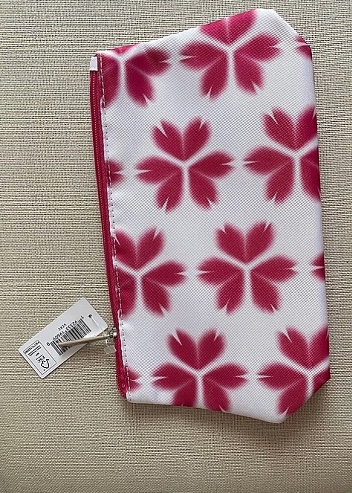 Clinique makyaj çantası - Görsel 2