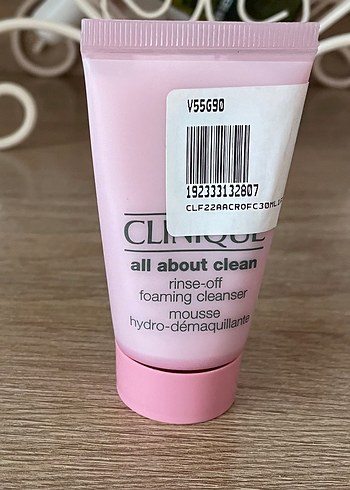 Beden Clinique All About Clean Yüz Temizleme Köpüğü 30ml