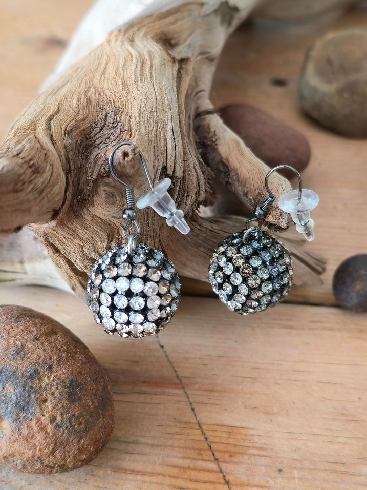 Vintage Mini Boncuklu Gri Küpeler - Görsel 2