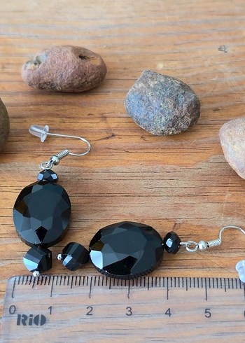 Siyah Boncuklu Gotik Midi Küpe - Görsel 3